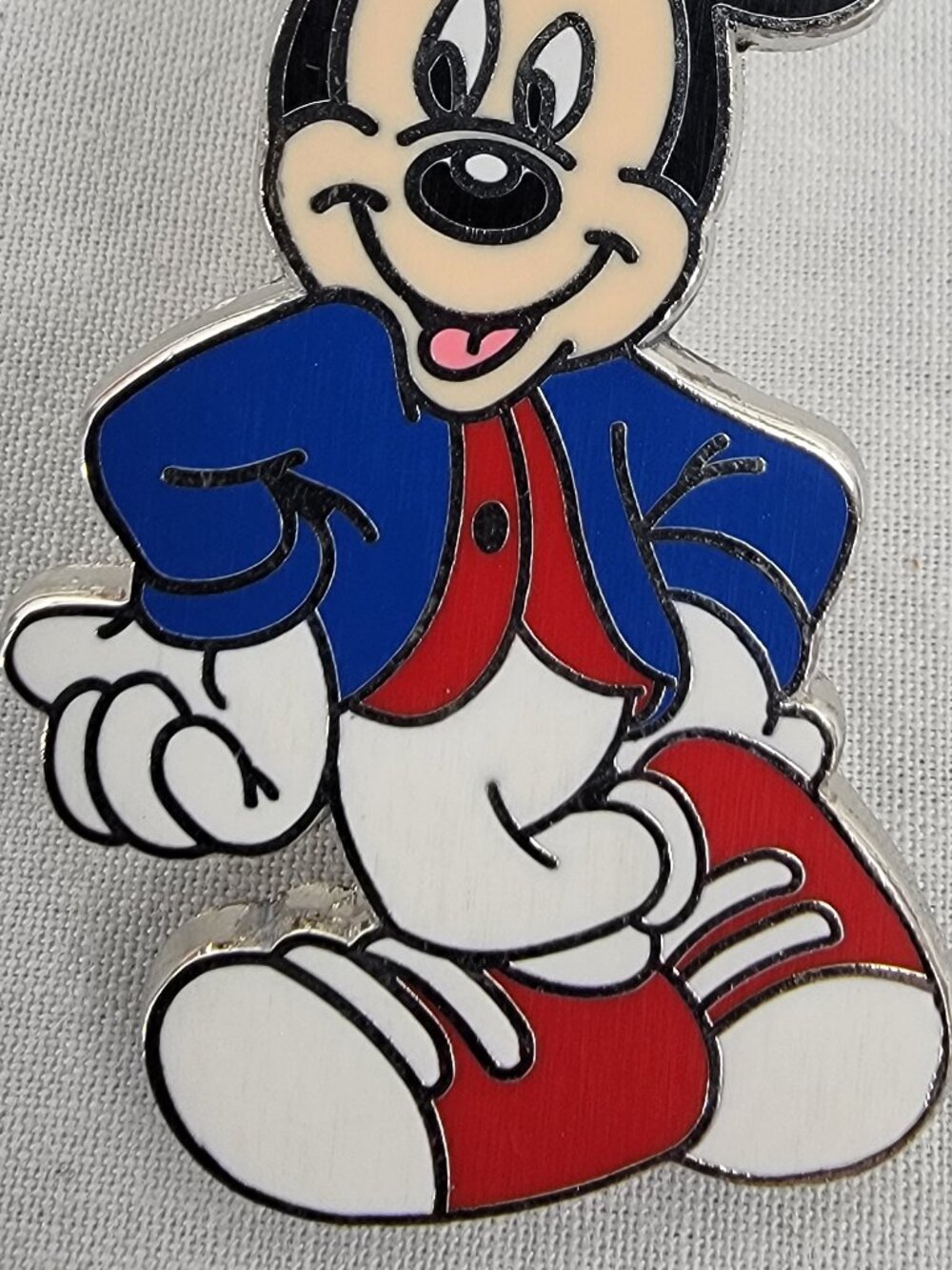 DISNEY Pin Trading ~ MM Modern Series/Booster Pin ~ Mickey Mouse ~ 2008 - Picture 3 of 7